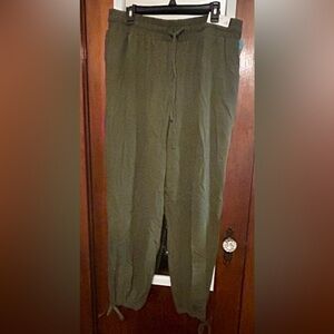 NWT Maurices Olive Green linen type pants